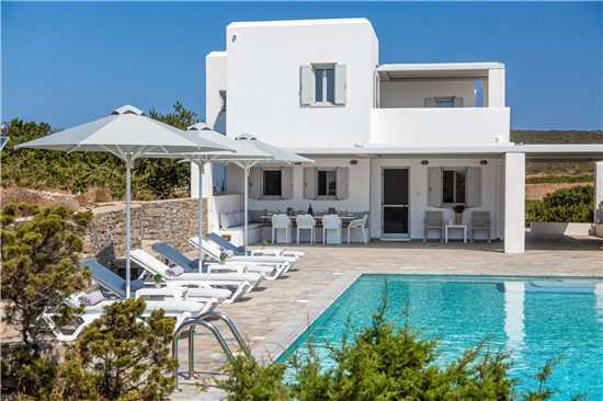 Villa Dioni Paros. A luxury Villa in Paros Greece