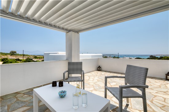 Villa Dioni Paros. A luxury Villa in Paros Greece