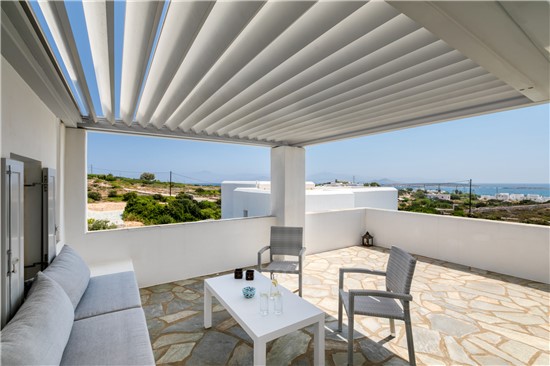 Villa Dioni Paros. A luxury Villa in Paros Greece