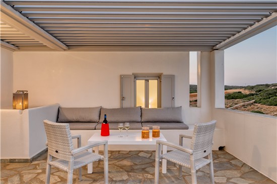 Villa Dioni Paros. A luxury Villa in Paros Greece