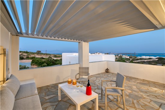 Villa Dioni Paros. A luxury Villa in Paros Greece