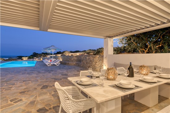 Villa Dioni Paros. A luxury Villa in Paros Greece