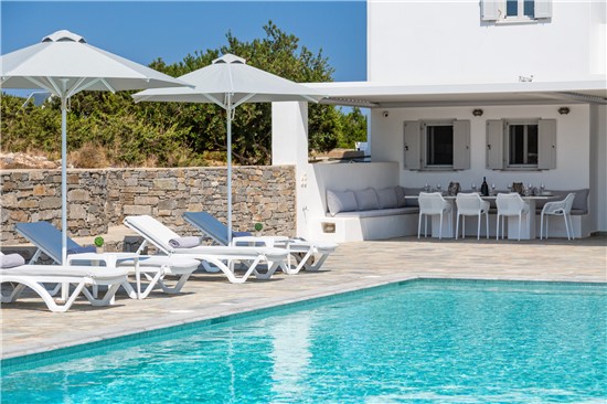 Villa Dioni Paros. A luxury Villa in Paros Greece