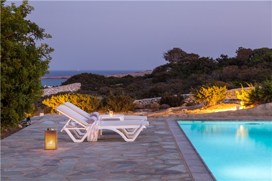 Villa Dioni Paros. A luxury Villa in Paros Greece