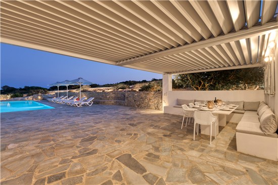 Villa Dioni Paros. A luxury Villa in Paros Greece