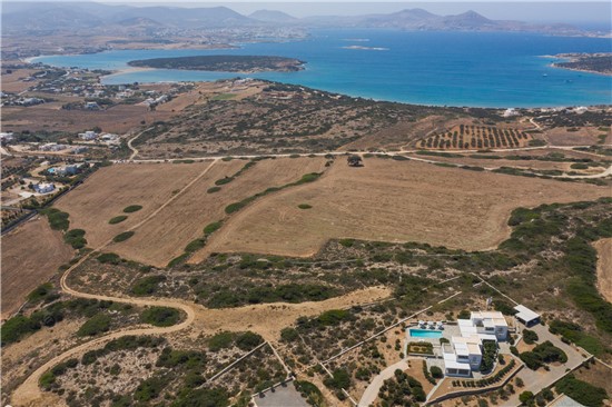 Villa Dioni Paros. A luxury Villa in Paros Greece