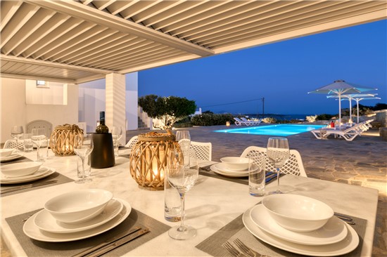 Villa Dioni Paros. A luxury Villa in Paros Greece