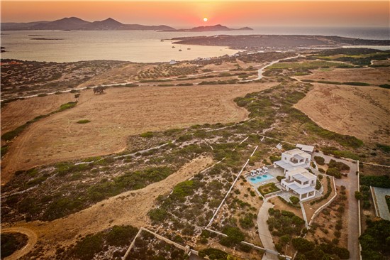 Villa Dioni Paros. A luxury Villa in Paros Greece