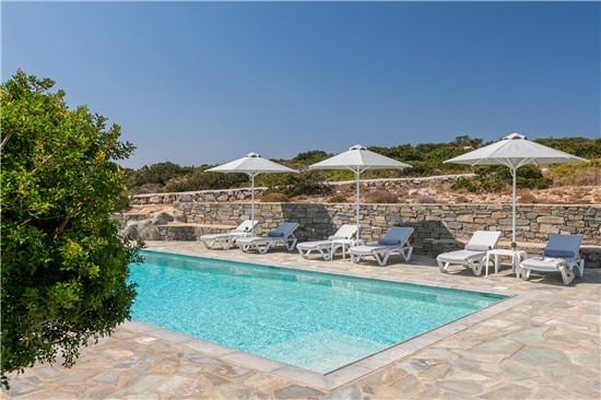 Villa Dioni Paros. A luxury Villa in Paros Greece